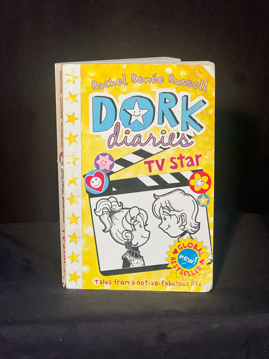 Dork Diaries TV Star by Rachel Renee Russell