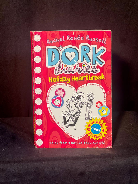 Dork Diaries Holiday Heartbreak by Rachel Renee Russell