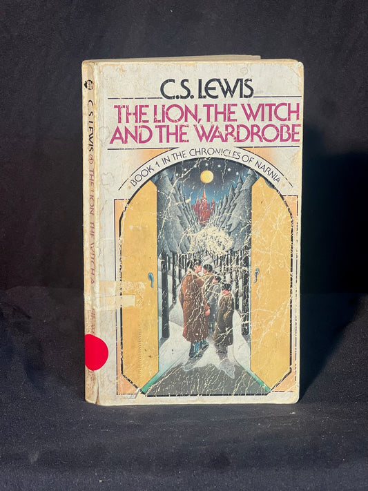 The Lion, The Witch and The Wardrobe by C.S. Lewis 1970 Edition